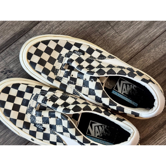 Vans Acer Ni Women’s Size 6.5 (fits more like 6) Retail $90 Reselling for More - Picture 4 of 9